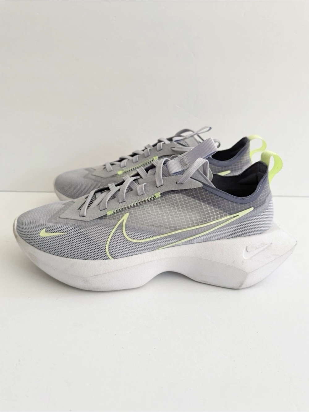 Nike Vista Lite Gray Lemon running shoes sneakers Women’s Size US 9.5 / EU 41